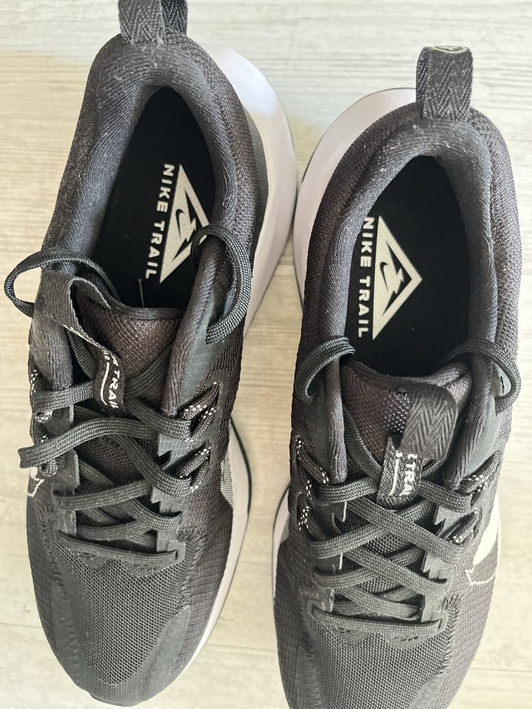 Маратонки nike