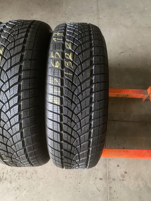 Anvelope iarna 215/65/17 Goodyear Ultra Grip Performance 215 65 17 R17