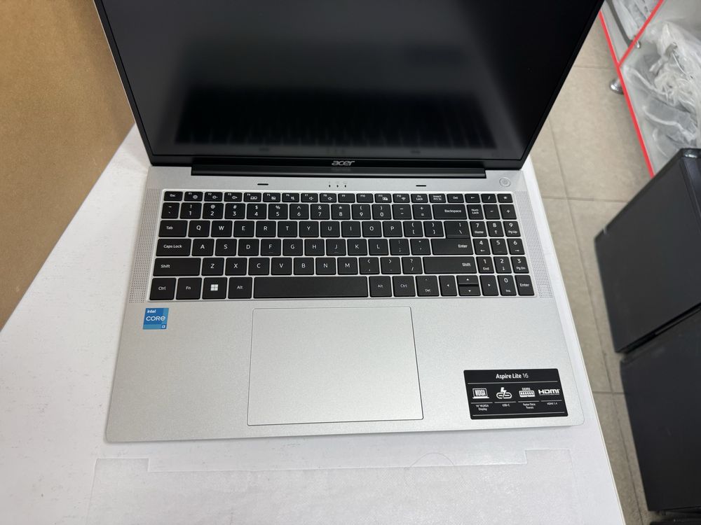 acer i3-13 avlod 8/512 nvme ssd yangisi wuxga Ips ekran 16 dyum yangi