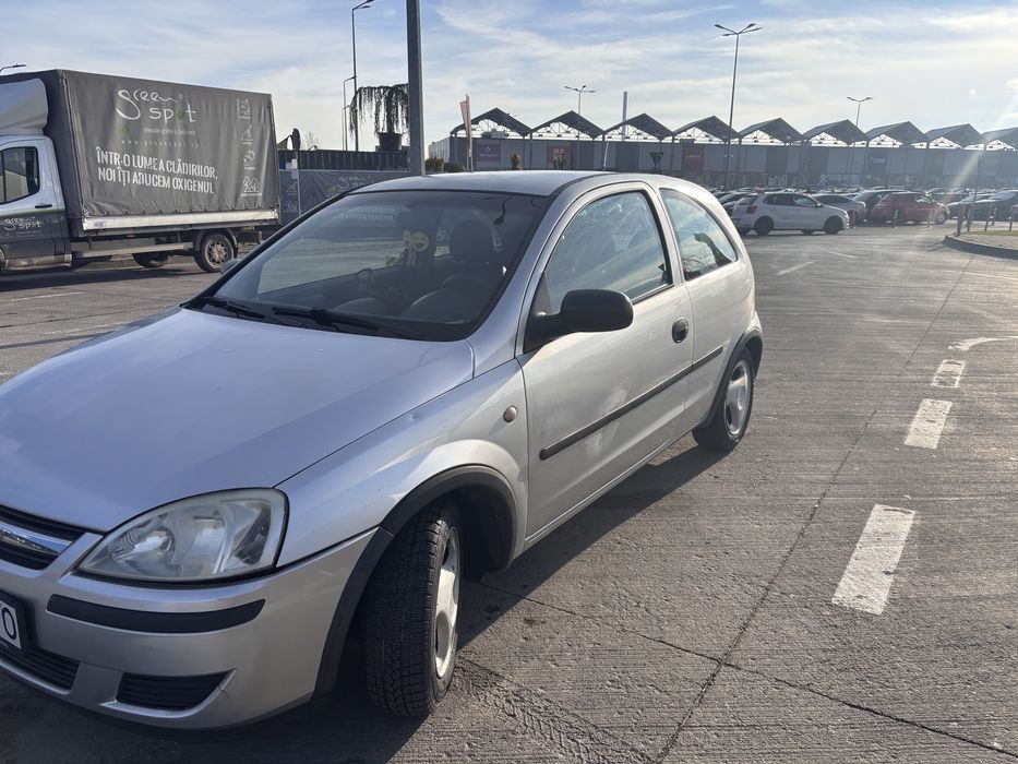 Opel Corsa C  motor  1 litru  benzină