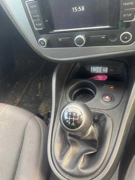 Dezmembrez Seat Leon 1.6 TDI cod motor CAY transmisie manuala