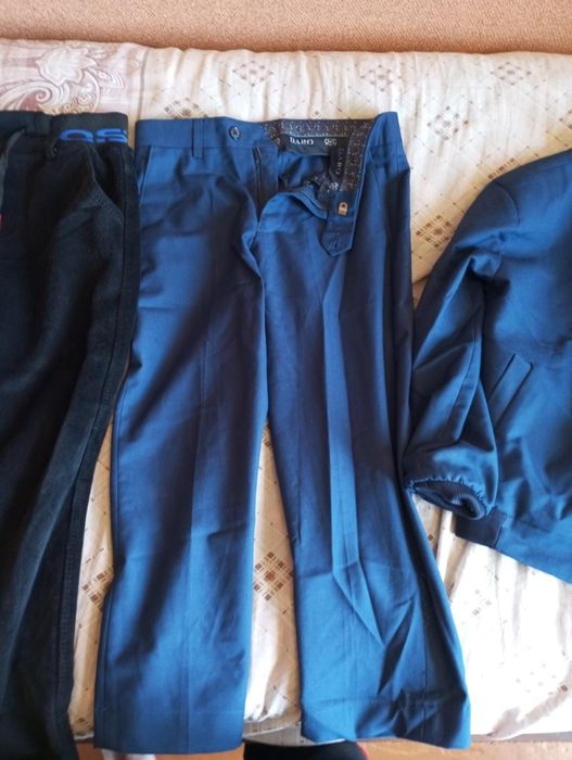 Продам школьные вещи на мальчика в первый класс.