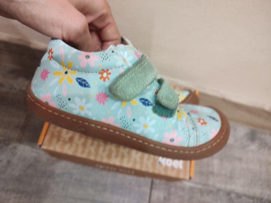 Боси обувки  Koel 27номер