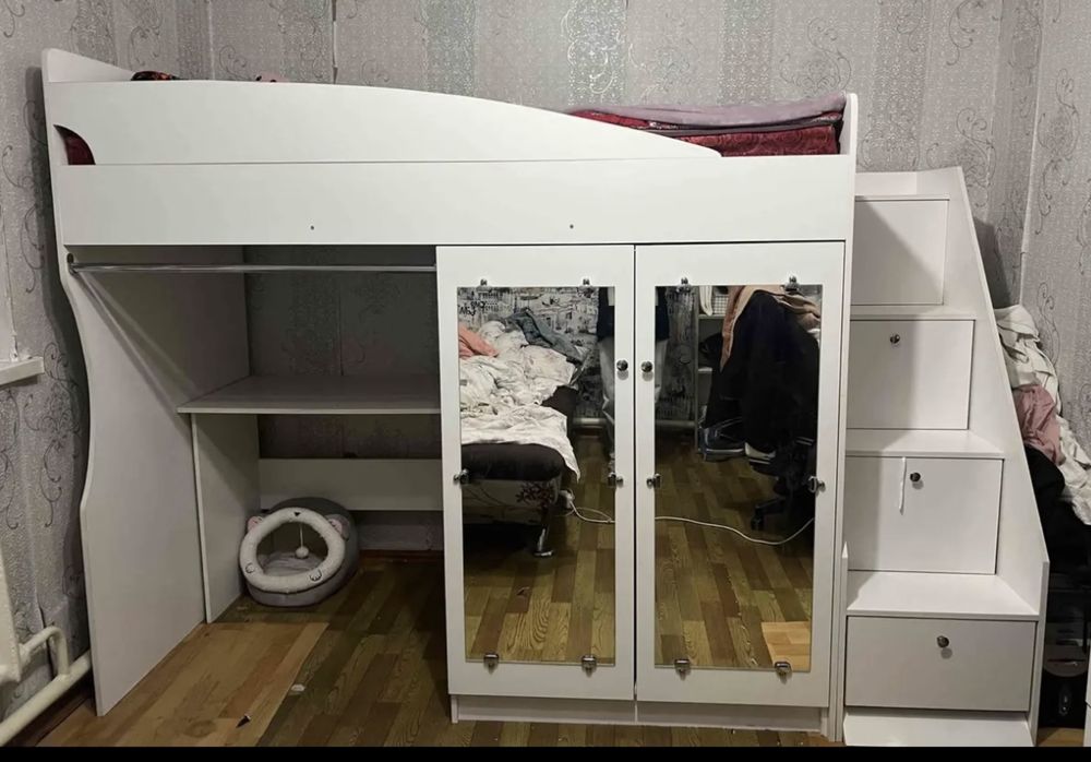 Продам кровать детскую