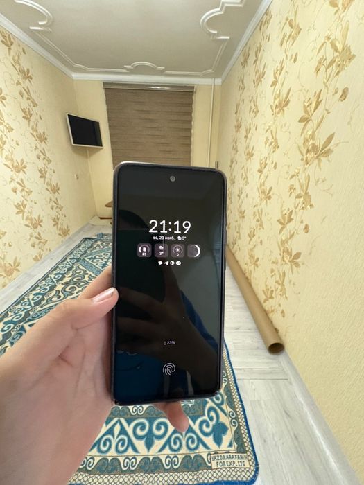 Самсунг а52 телефон в очень харошем состаянии