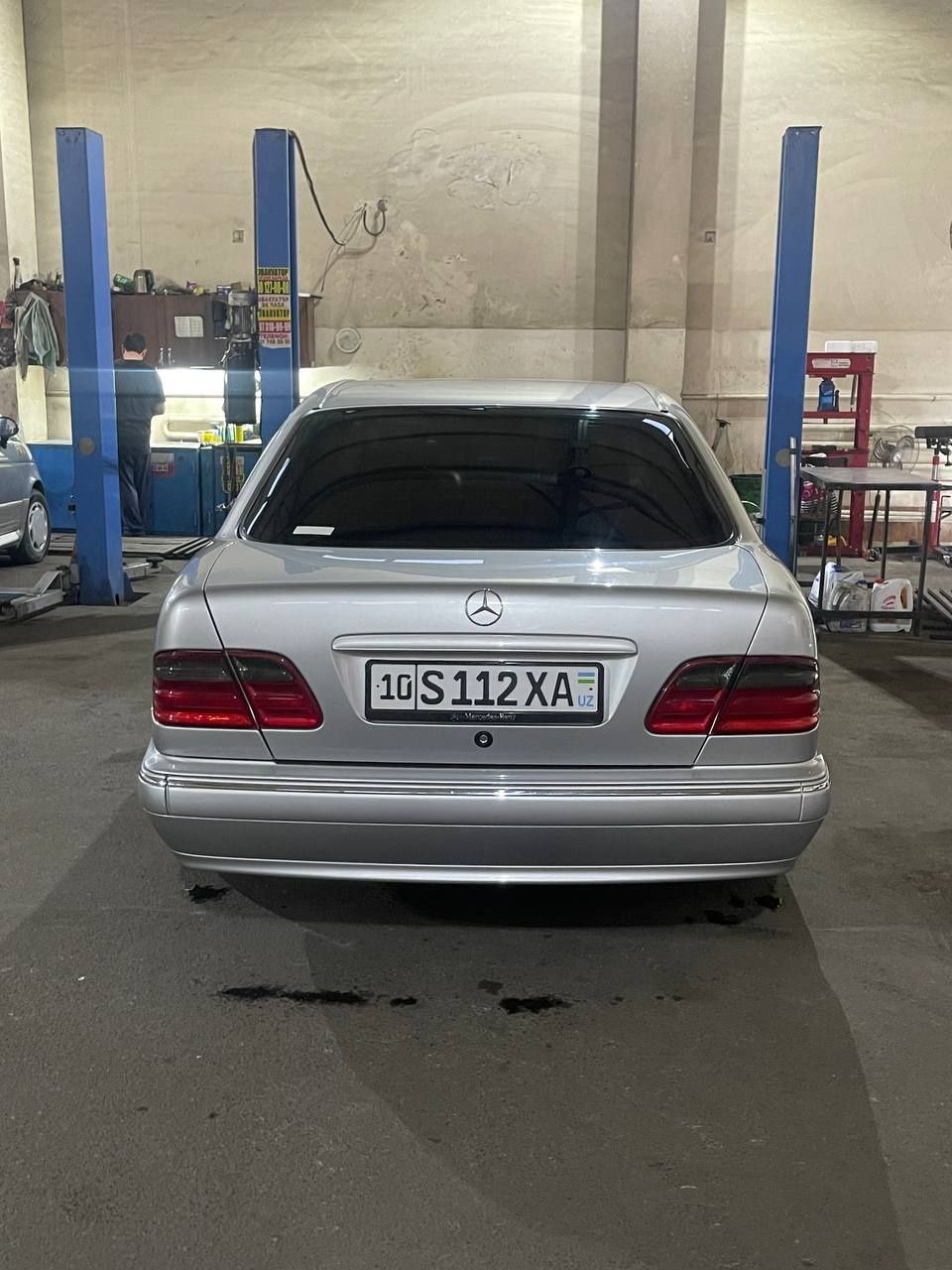 Mersedes 210 Sotiladi