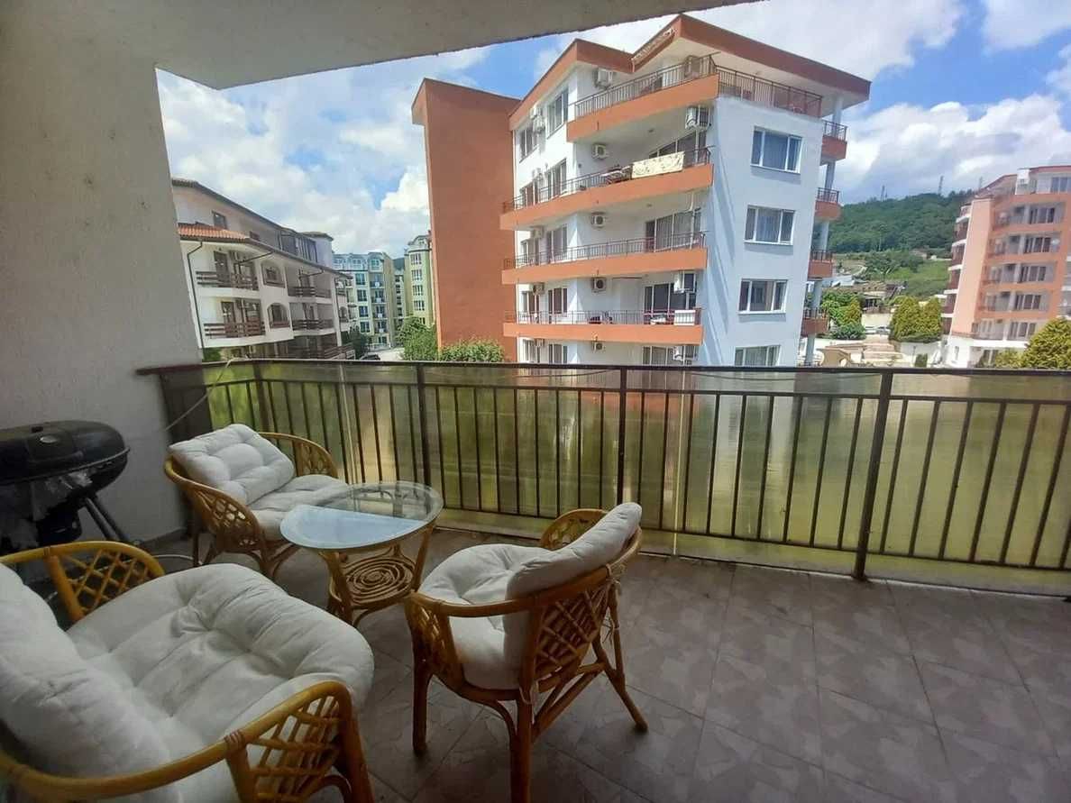 Продава се Двустаен апартамент в к.к. Елените - 70 кв.м за 943 €/кв.м - Снимка #8