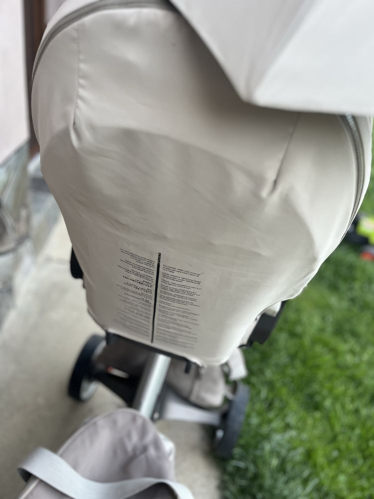 Stokke Explory v4 stroller beige