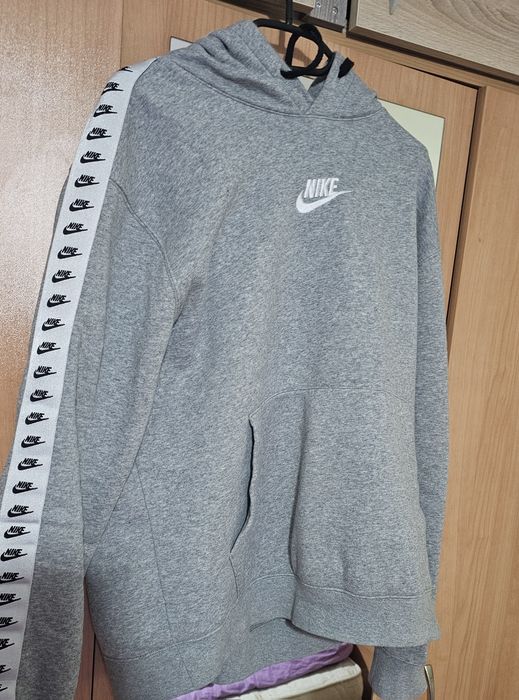 Оригинален суитчър Nike Essential Club Fleece L размер