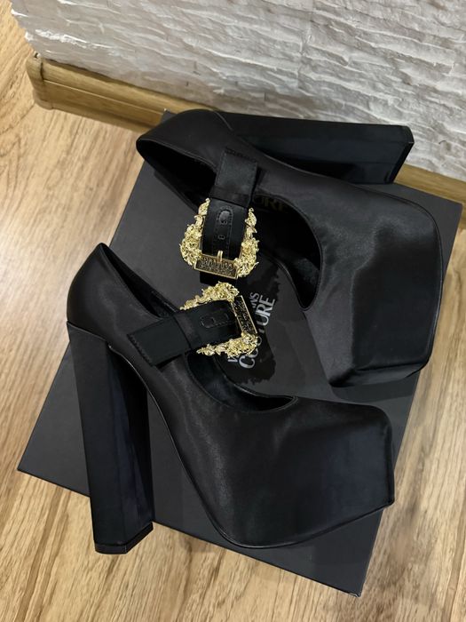 УНИКАЛНИ Versace Jeans Couture, 100% Оригинал, 38 номер