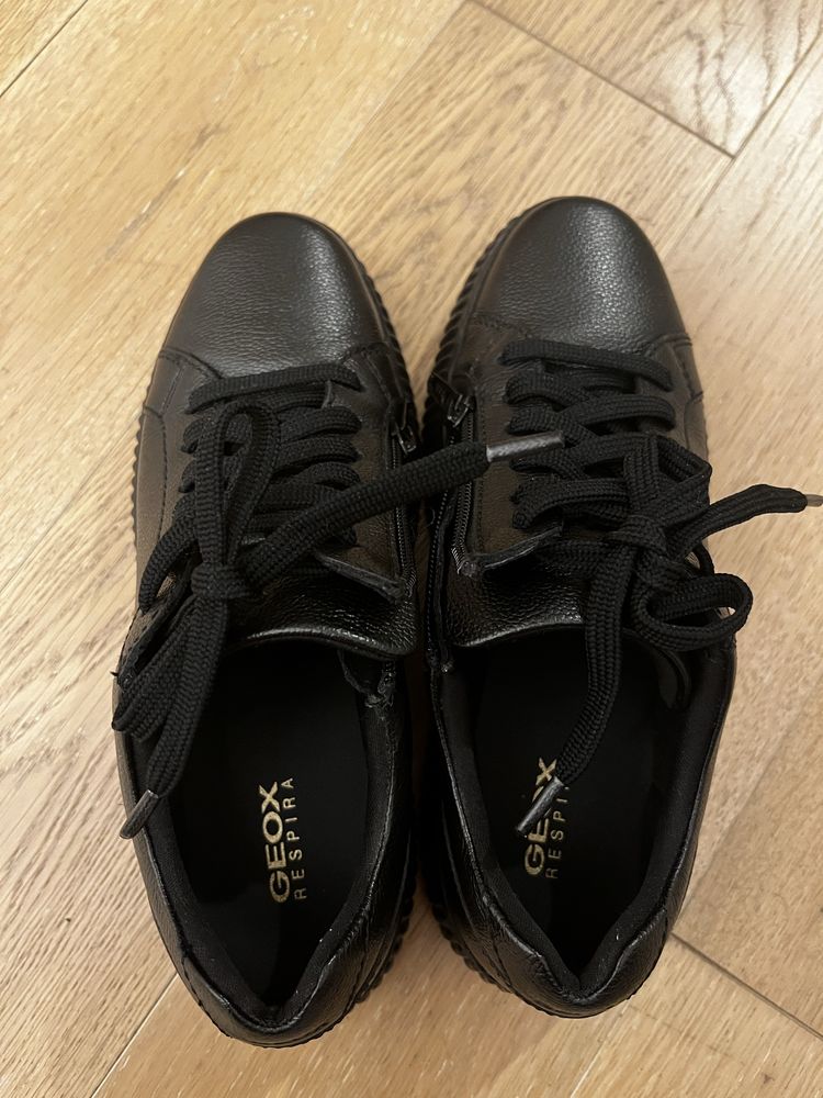 Pantofi de dama Geox