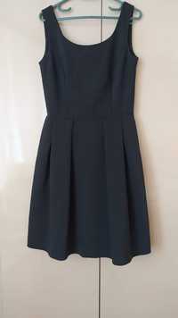 Черна рокля,размер 36
Гр.Шумен,Спиди,еконт