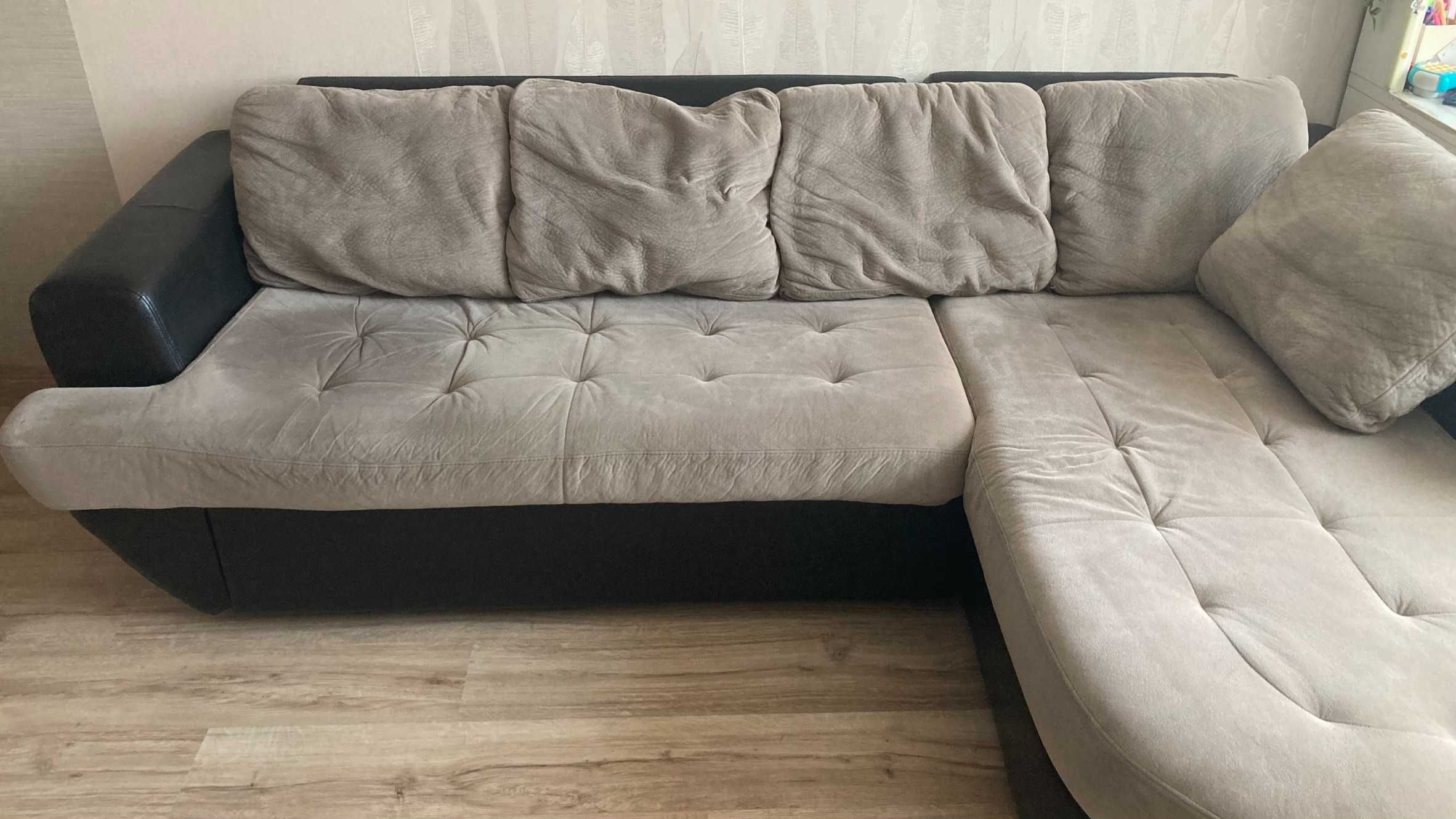 Разтегателен диван с лежанка, ракла и механизъм