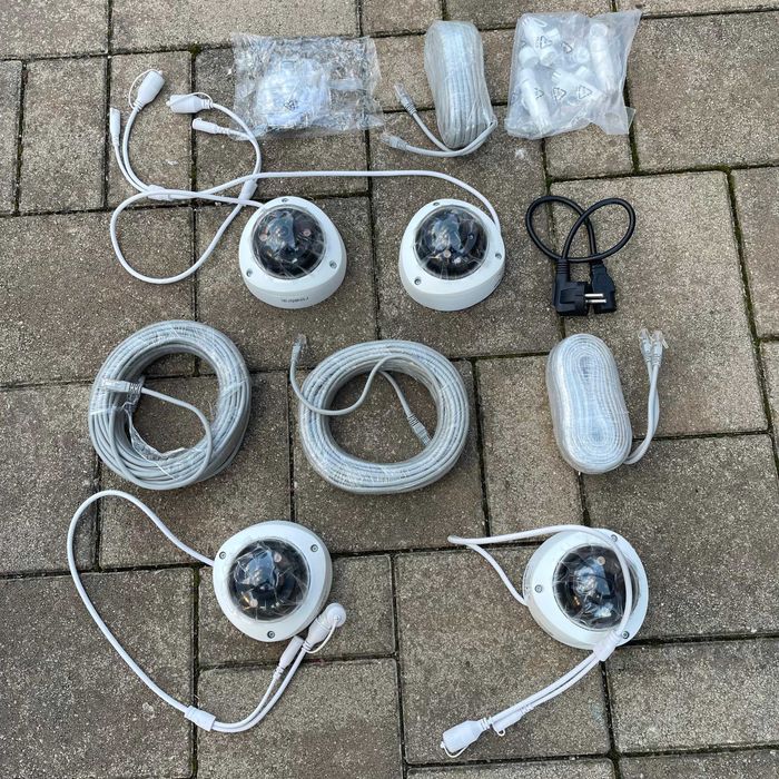 Set 3 camere Reolink 4K PoE Dome – sigilate, fără stație NVR – IK10