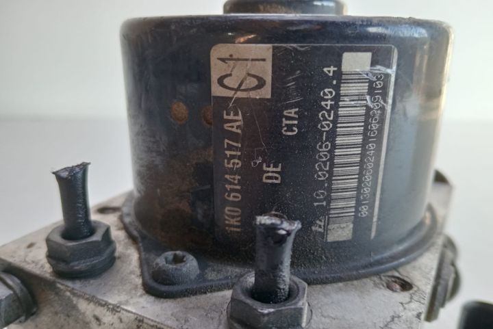 Pompa ABS  1K0614517AE Volkswagen VW Golf a 5-a generatie seria