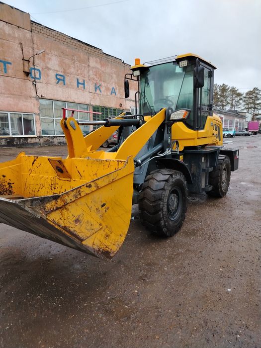 Фронтальный погрузчик!