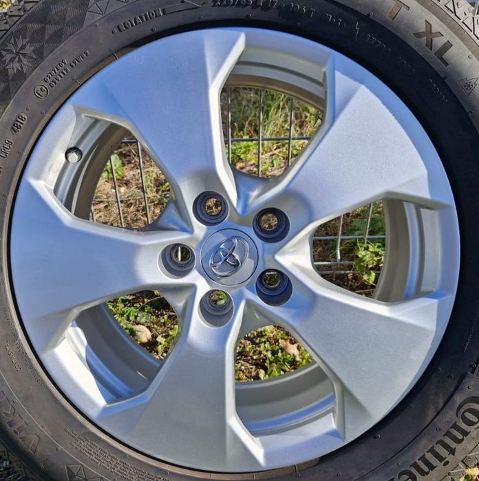 Roti jante Anvelope IARNA Toyota  225/65R17 Continental VikingContact