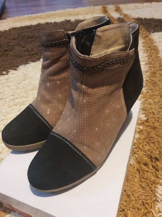 Ghete piele cu blanita