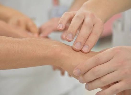 Terapeut specializat in managementul limfedemului