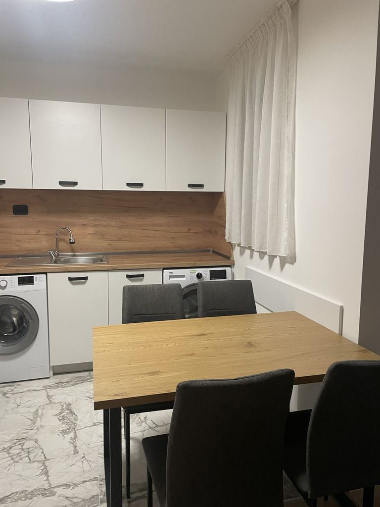 Дава се под наем Тристаен апартамент в София, Левски - 94 кв.м за 663 € - Снимка #12