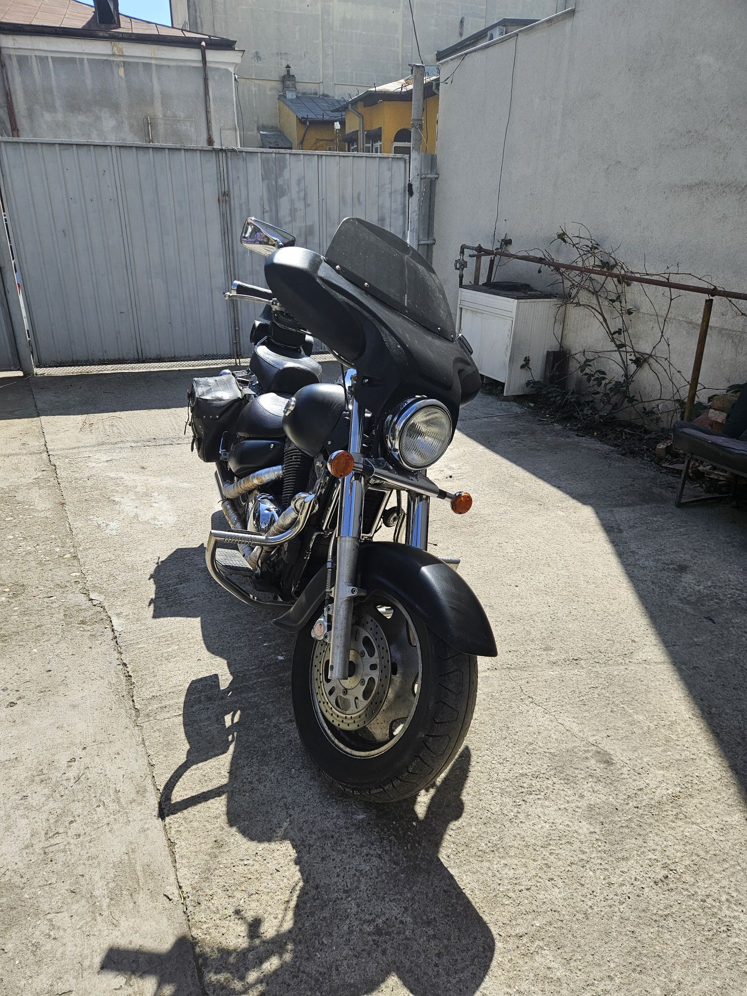 Suzuki Intruder VL 1500 LC