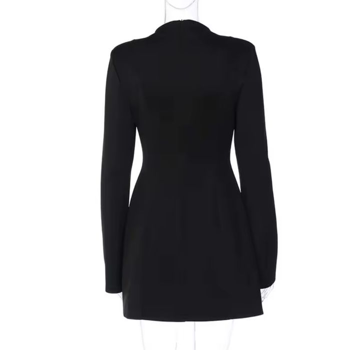 Коктейлна рокля Mira Cut-Out