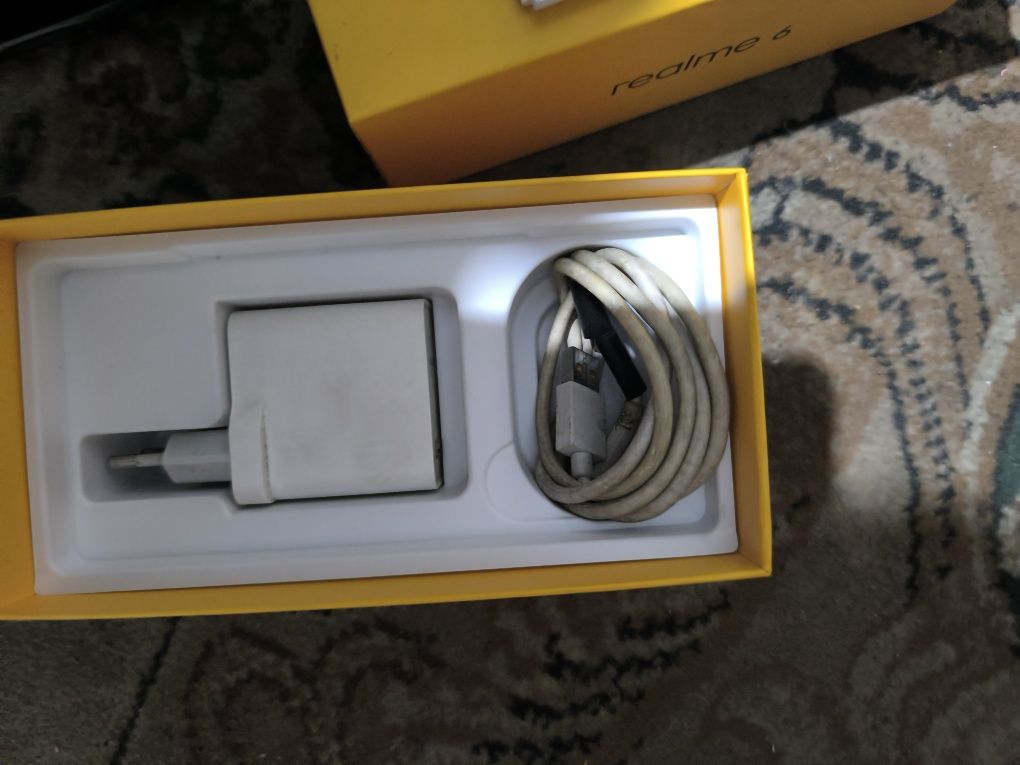 Продам смартфон Б/У