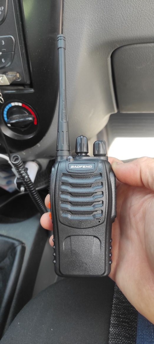 Ratsiya bf 888s sotiladi 290000