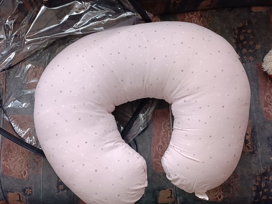 Възглавница за кърмене