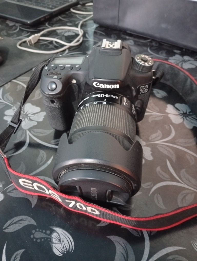 Canon 70D sotiladi