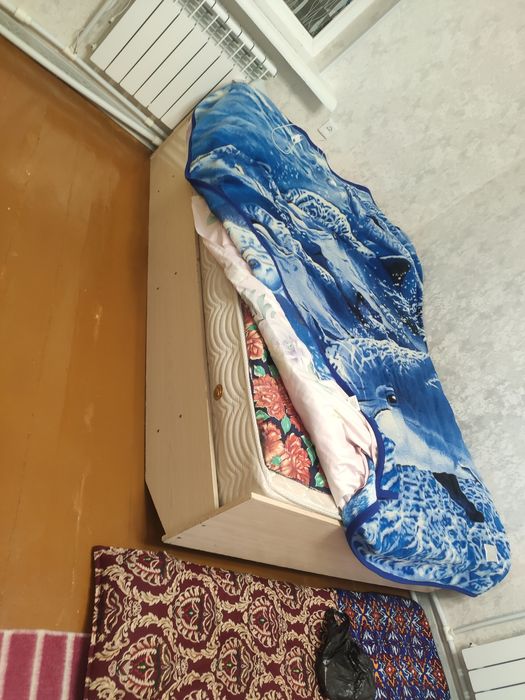 Продам 2 спальных гарнитура