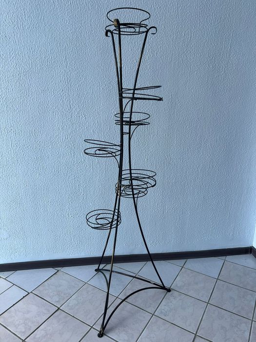 Подставка для цветов