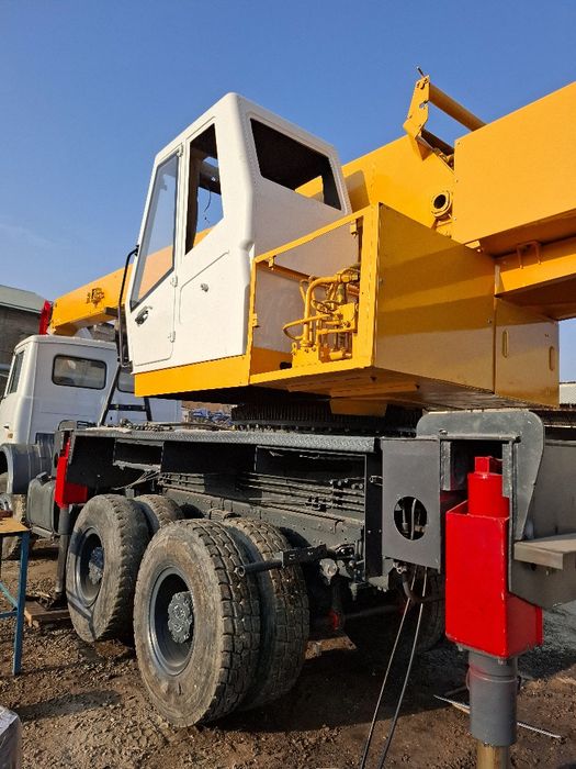 Автокран Галичанин 25т 22м  2008г