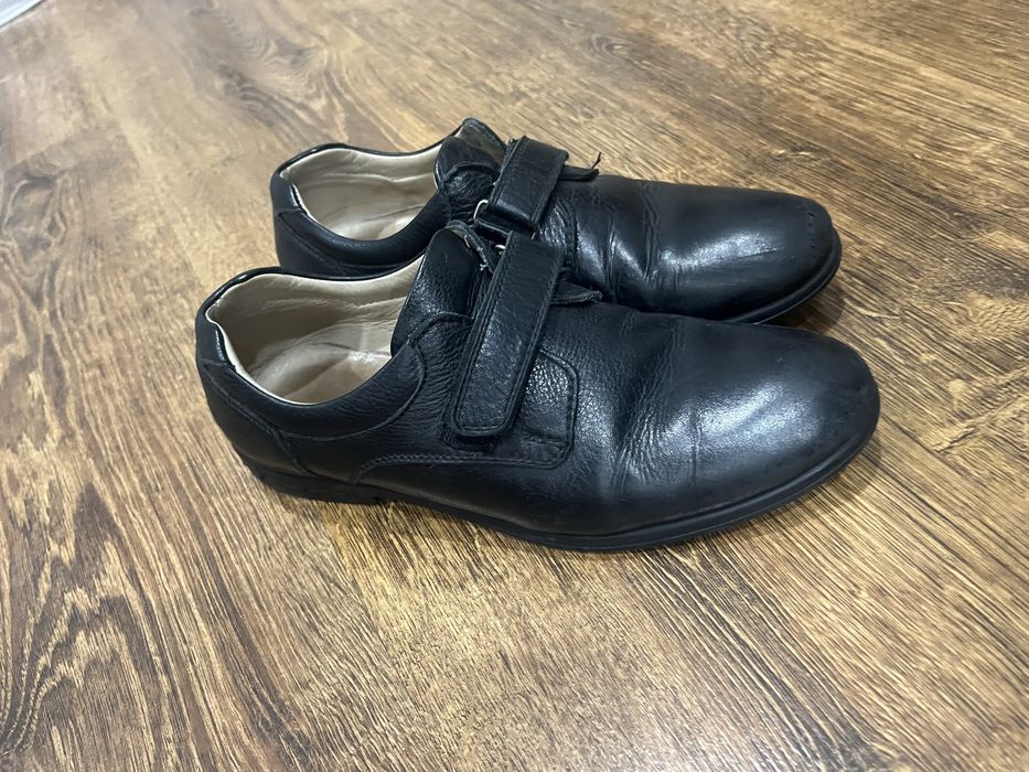 Детские туфли.