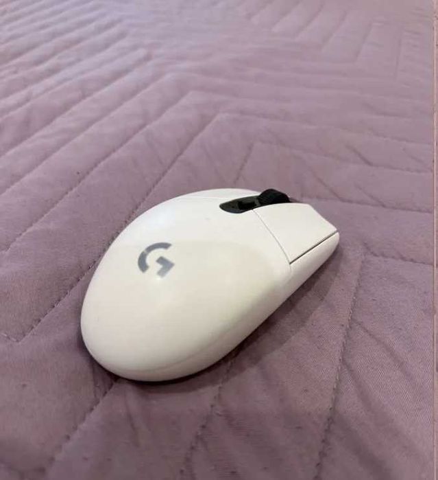 Продам игровую мышь Logitech G305 (не  g304) в  отличном состоянии.