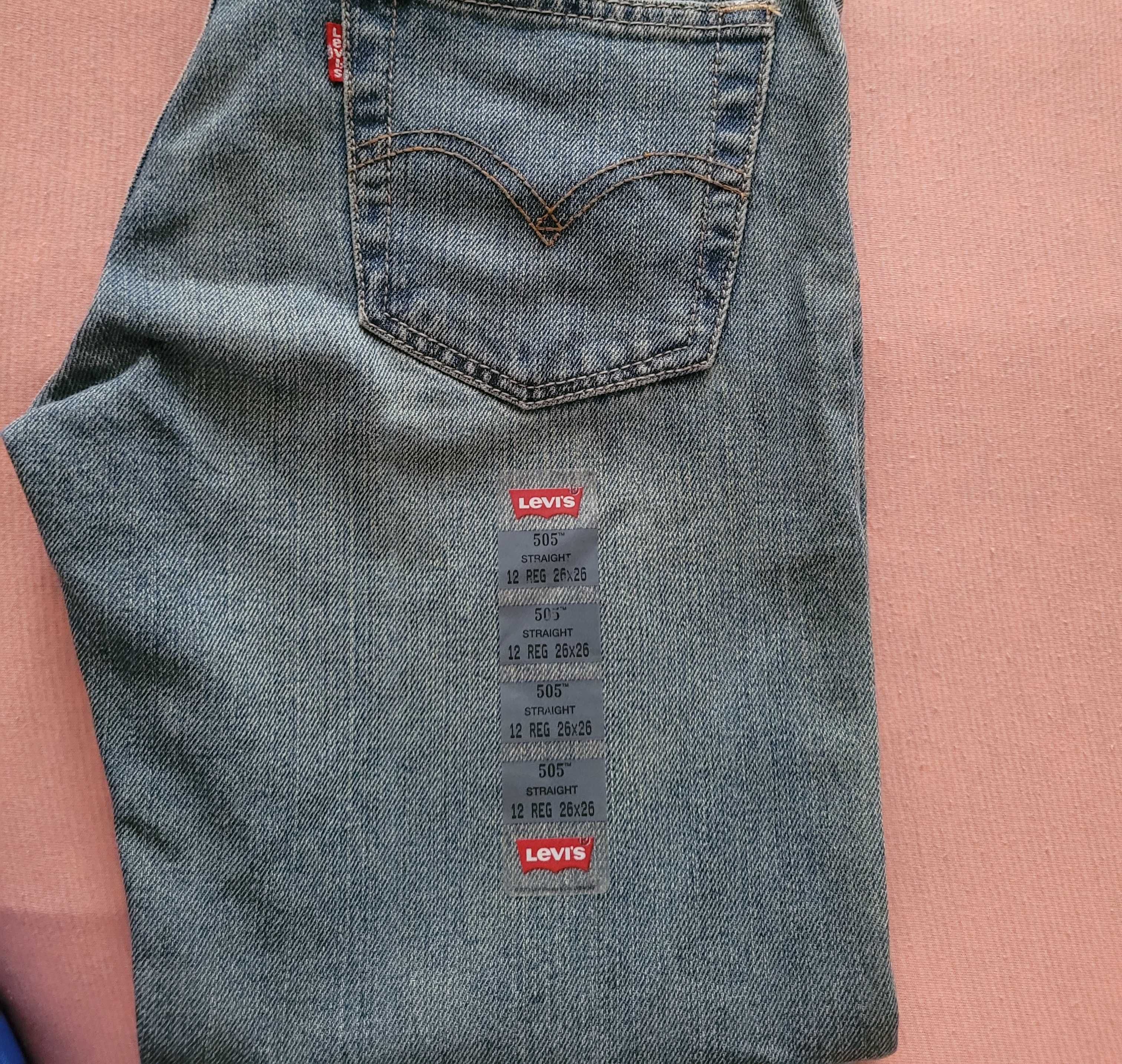 Levis original джинсы на мальчика