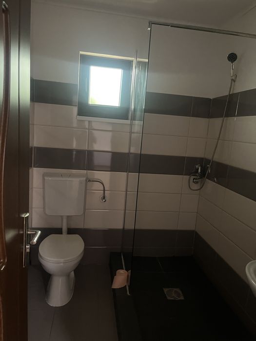 Casă de închiriat!