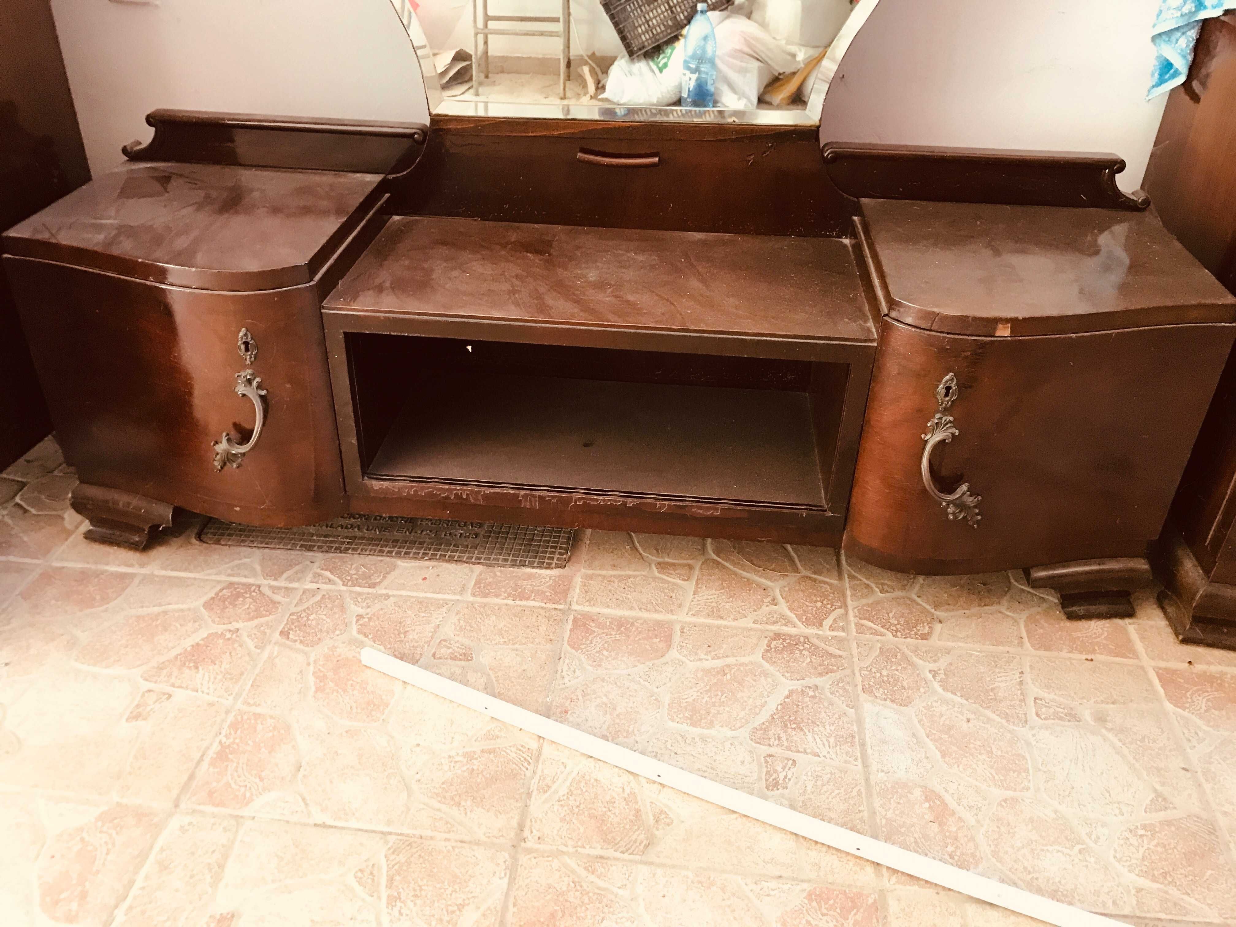 vand set mobila Lengyel furnizor casa regala  cca 100 ani
