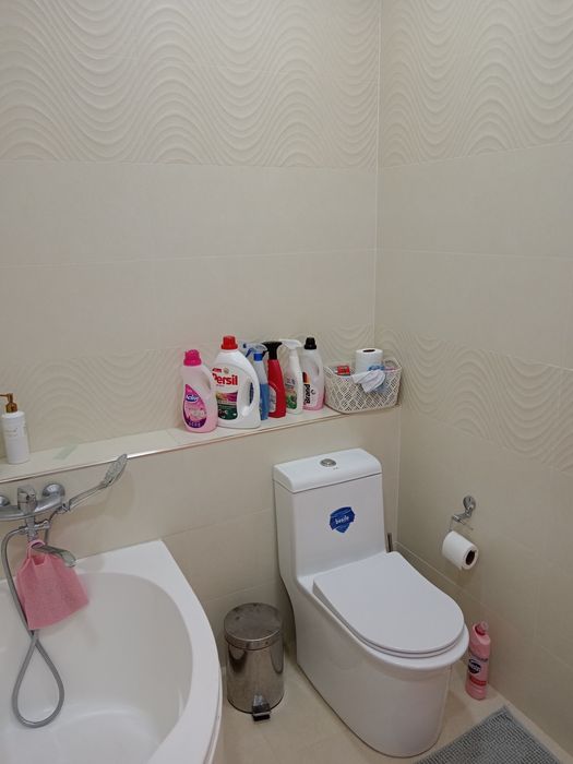 Продам квартиру на ойбек 2/4/4