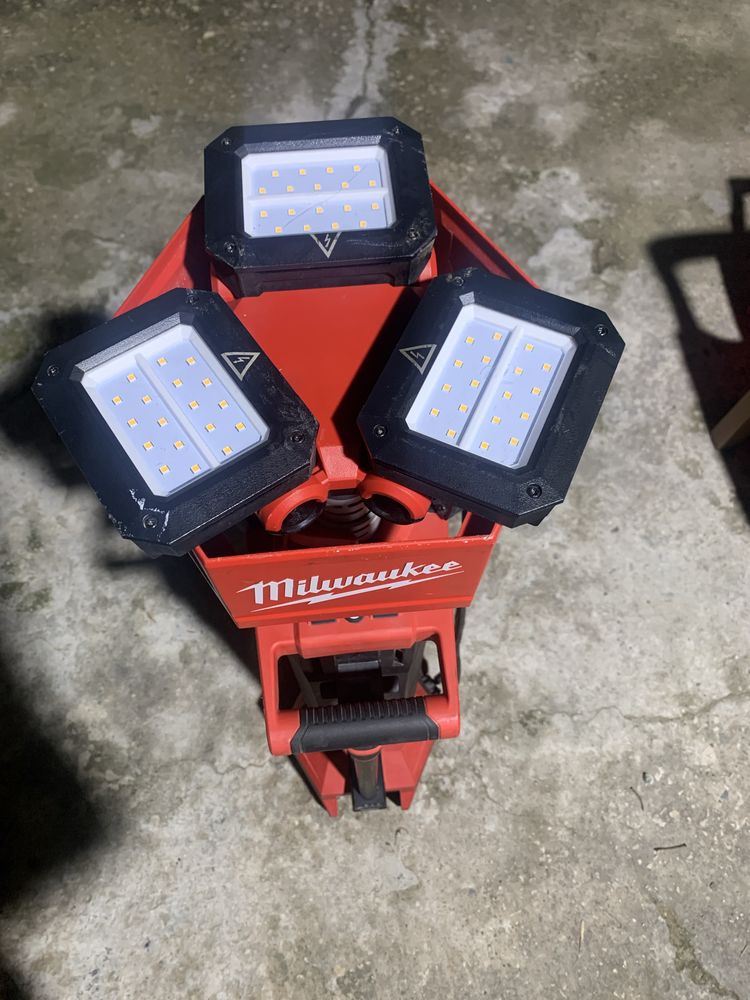 Milwaukee M18 HOSALC/лед лампа професионална