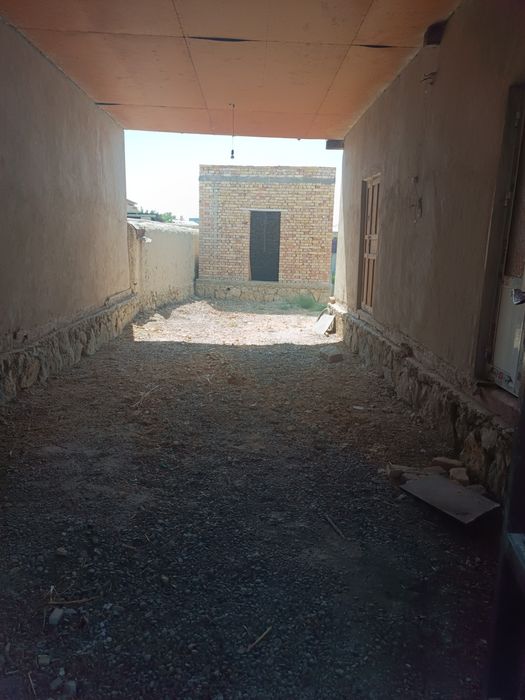 Uchastka sotiladi