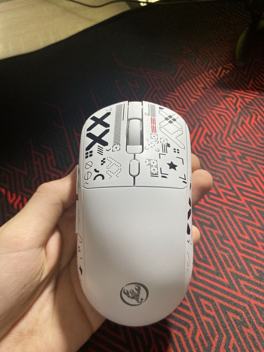 Продается мышка игровая