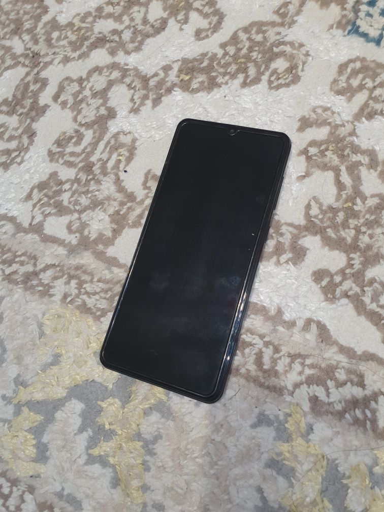 Samsung a 31 xolati zor ishkashi yaxshi ayibi yoq