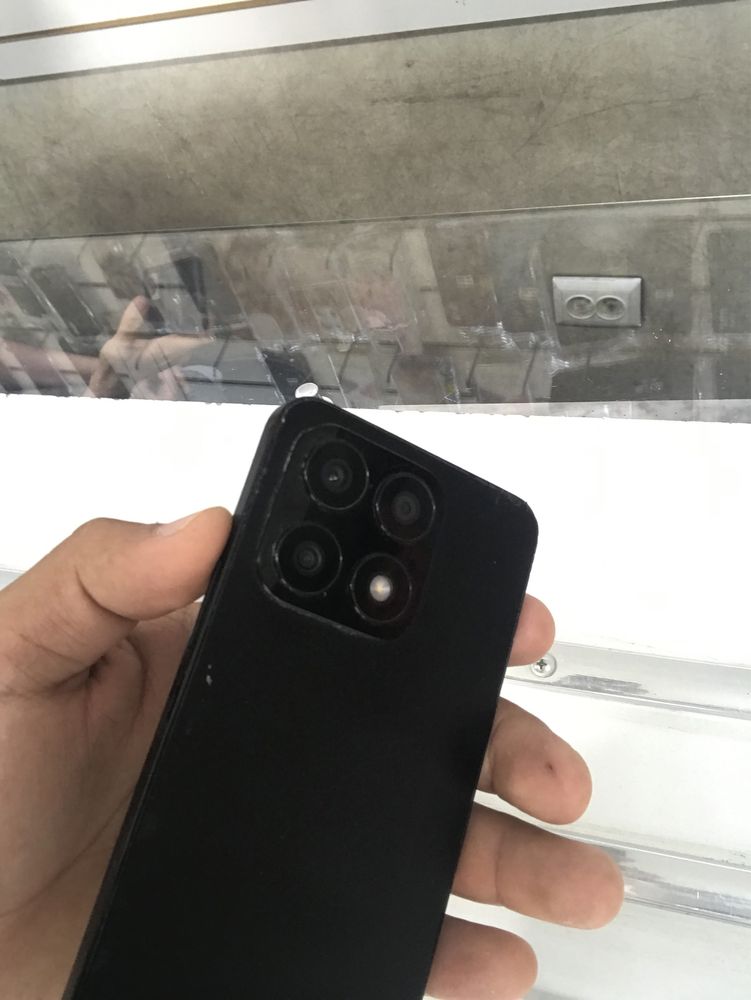 Xonor X8a 128/6 gb