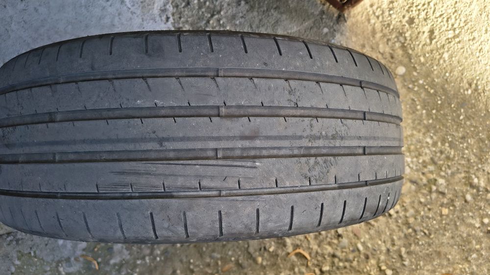 Vând cauciucuri Good Year Eagle 225 45 19 vară. 400 lei - 4 bucăți.