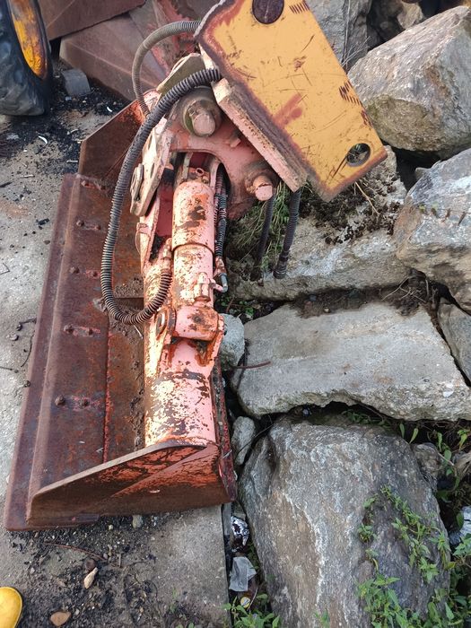 Vând cupă de taluz  cu cilindri