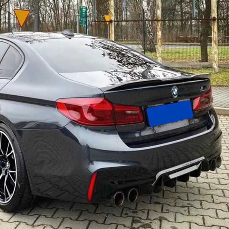 Eleron Codita Portbagaj BMW Seria 5 G30 M5 Performance Pro, Negru Luci