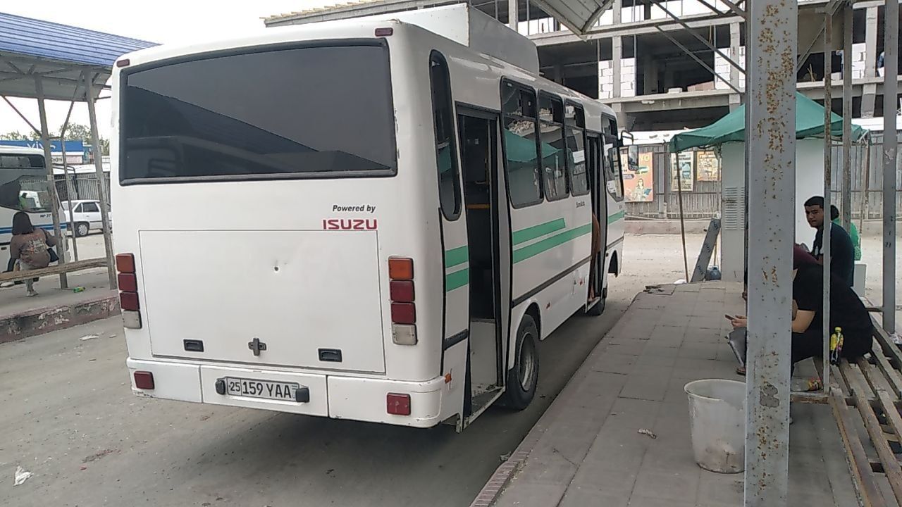 Автобус Исзу HC40