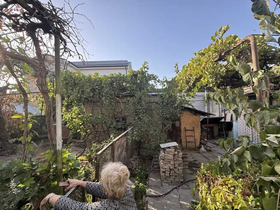 Sotiladi Дом подЗастройку Мирабад махаля ЯнгиЗамон 4,65 сот. Фасад 12м