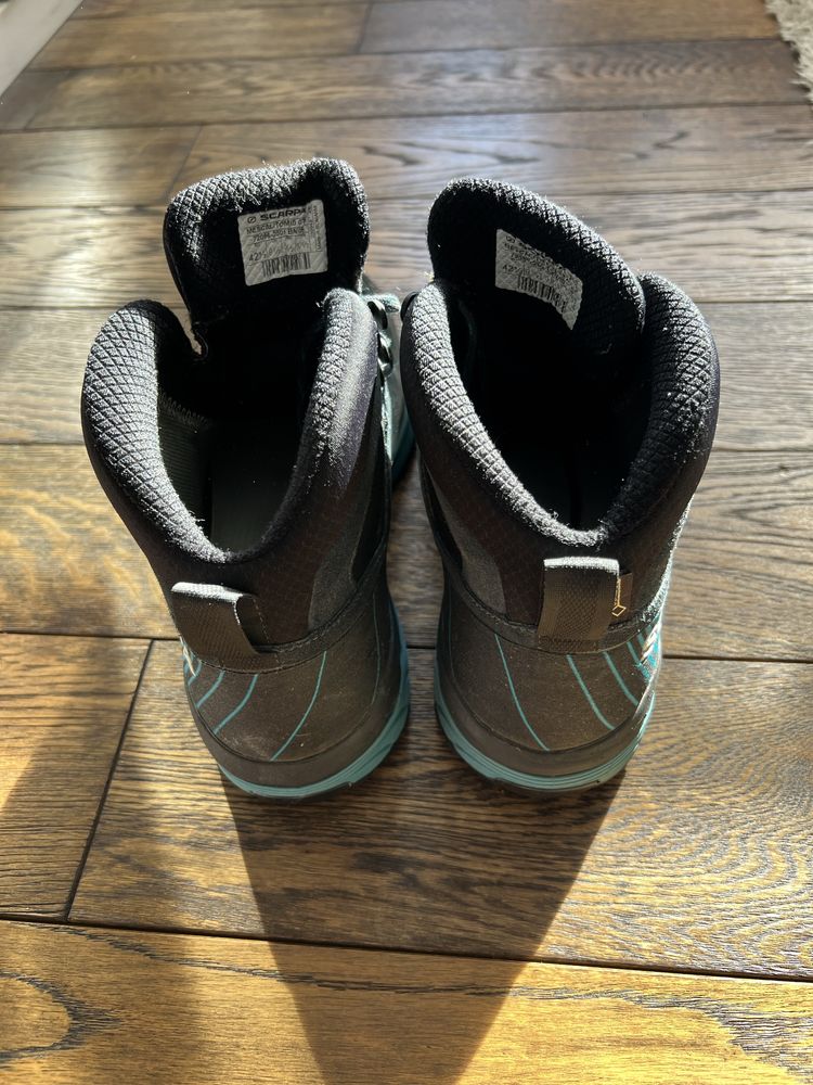 Туристически обивки Scarpa Mescalito